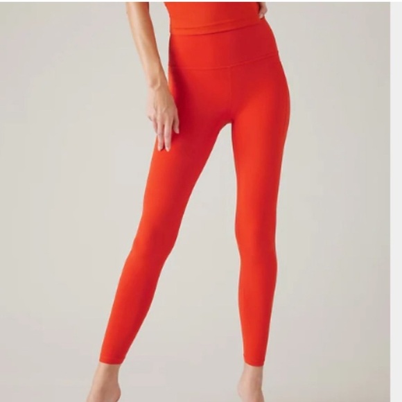 Athleta Transcend Stash Tight with Pockets Larkspur Red (orange) medium leggings - Picture 4 of 14